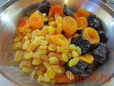 Pilaf dulce cu fructe uscate (fructe uscate) Pilaf dulce cu fructe uscate