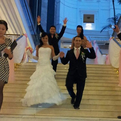 Ilya Ilyin esküvő zajlott egy étteremben Almaty (fotó)