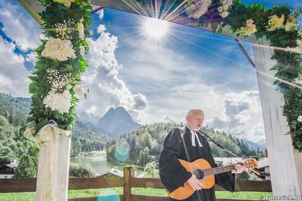 Весілля в Альпах саши і Кевіна церемонія в горах