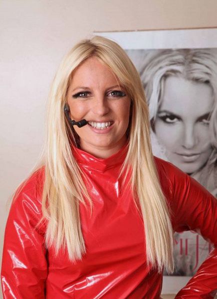 Similitudinea cu Britney Spears a adus fată o avere (15 fotografii) - trinitate