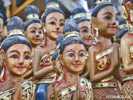 Thai wai - a hagyományos thai köszönés, Phuket útmutatója (hagyományos) Thai wai - a hagyományos thai üdvözlés, útmutató a Phuket