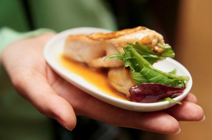 Top 10 lifhaki, cum să nu mâncați prea mult acasă și departe