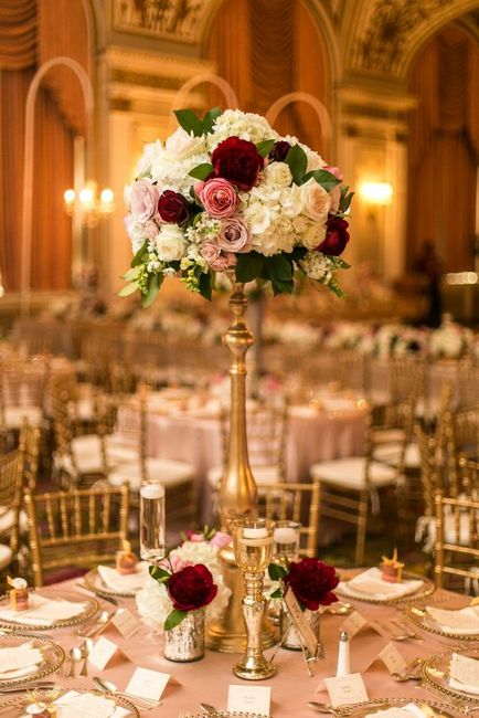 Top 10 opțiuni pentru decorarea unei mese de oaspeți pentru o nuntă