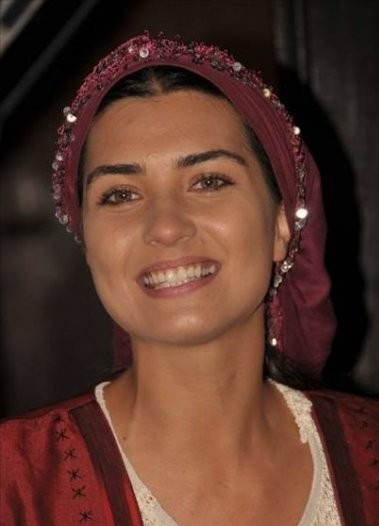 Cső Büyüküstün smink nélkül (cső) Tuba Büyüküstün smink nélkül