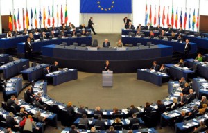 Választások az Európai Parlament képviselői helyek megoszlása ​​az új szabályok értelmében, polittech