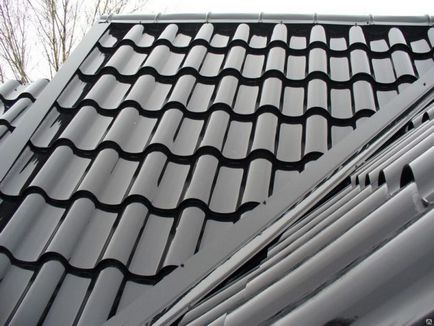 Tipuri de acoperișuri metalice și caracteristicile acoperișului