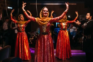 Performanța grupurilor de dans caucazian