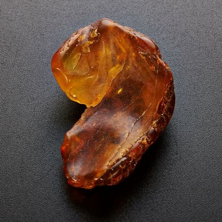 Янтар - камінь з цікавими історіями та незвичними властивостями, інтернет-магазин мінерал маркет