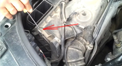 Înlocuire filtru de aer audi a6 instrucțiuni pas cu pas, video, fotografie