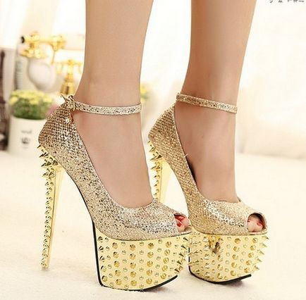 Золоті туфлі, з чим носити, модне взуття