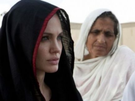 Angelina Jolie a hidzsáb