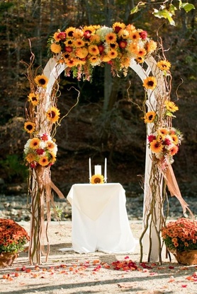 Arch őszi esküvő
