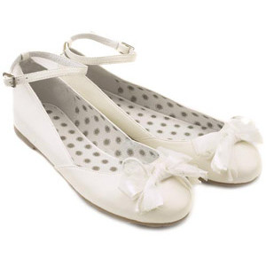 Білі туфлі та босоніжки - з чим носити 125 найкрасивіших моделей