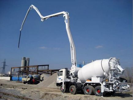 Suport de beton cu manșon și înălțime curea transportoare, volum mixer