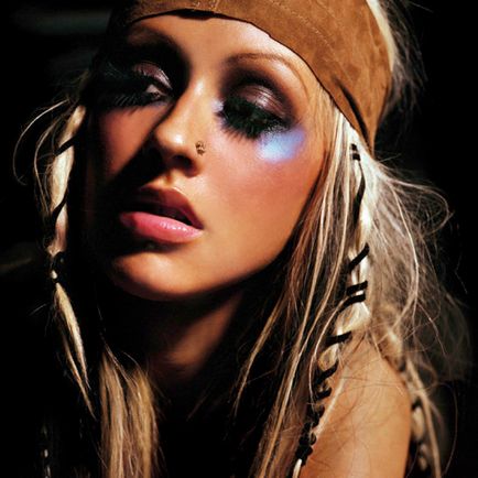 Életrajz Christina Aguilera hangja egy generáció