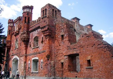 Брестська фортеця - фото, екскурсії, адреса