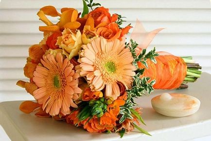 Букет нареченої з помаранчевих квітів - яскрава ідея