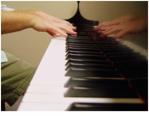 Чистимо клавіші піаніно