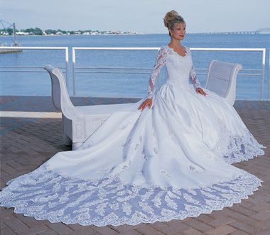 Колір весільного плаття