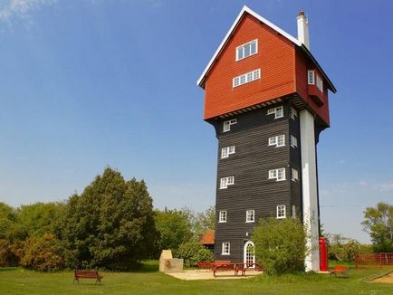 Case în formă de turn 100 de fotografii