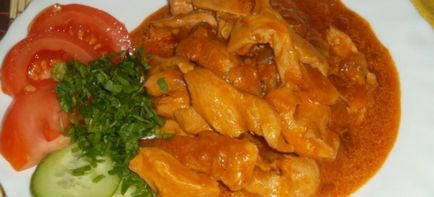 Pörkölt csirke, marha és sertés máj mártással - receptek magyar és kárpát-