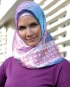 Cum să nu îmbrăcați o femeie musulmană