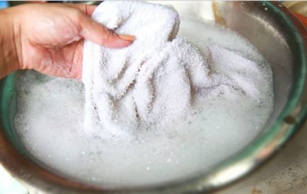 Hogyan mossa dishcloths otthon szappan, por, fotó és videó