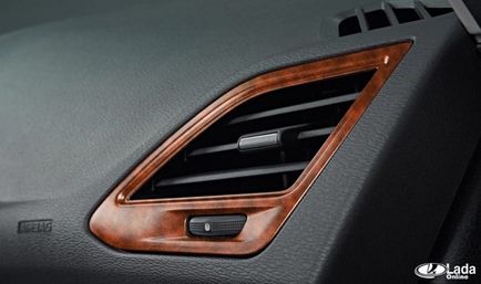 Cum să înfășurați în interior interiorul mașinii cu film de vinil (galerie foto) - o sarcină ușoară