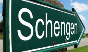 Cât de corect trebuie să completați în chestionar țara primei intrări în Schengen