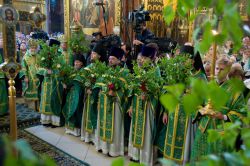Cum sărbătoresc trinitatea în Rusia