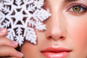 Cum să menținem elasticitatea și prospețimea pielii în timpul iernii