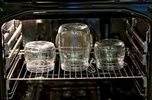 Cum se sterilizează cutiile în cuptor cu blancuri și pasteurizarea goalelor la domiciliu