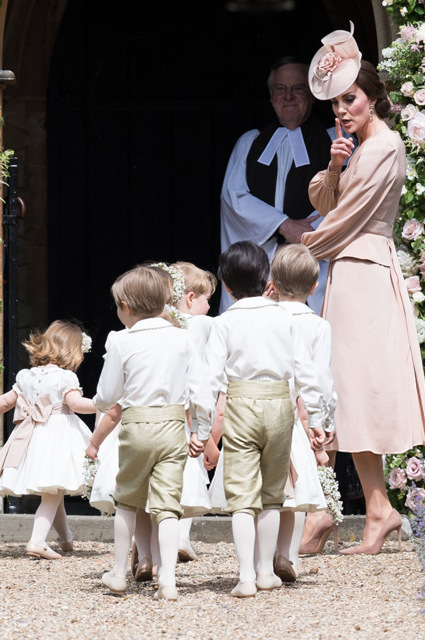 Kate Middleton, prințul George și prințesa Charlotte la nunta Pippa, bârfă