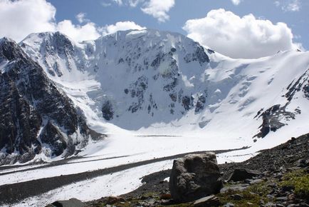 La lacul dispărut de la Maash, la drumeția Altai