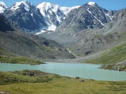 La lacul dispărut de la Maash, la drumeția Altai