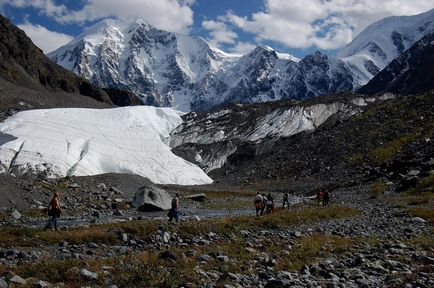 La lacul dispărut de la Maash, la drumeția Altai