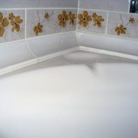 Adeziv pentru panouri pvc în baie, tipuri de materiale pentru diferite suprafețe