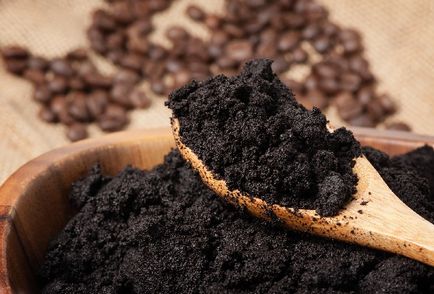Cafea ca îngrășământ pentru plante de interior, de grădină și legume