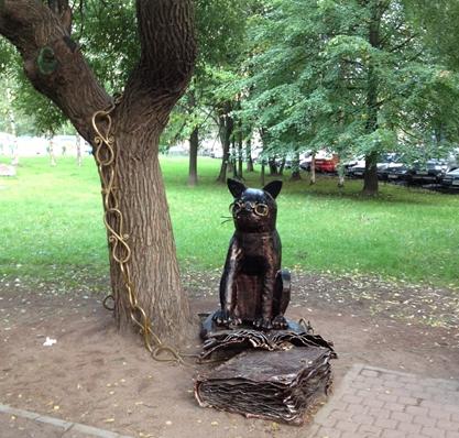 În cazul în care pentru a merge 10 monumente la o pisica din Sankt Petersburg