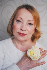 Make-up pentru o femeie de vârstă elegantă