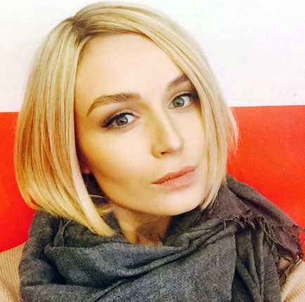 Modă coafură Polina Gagarin