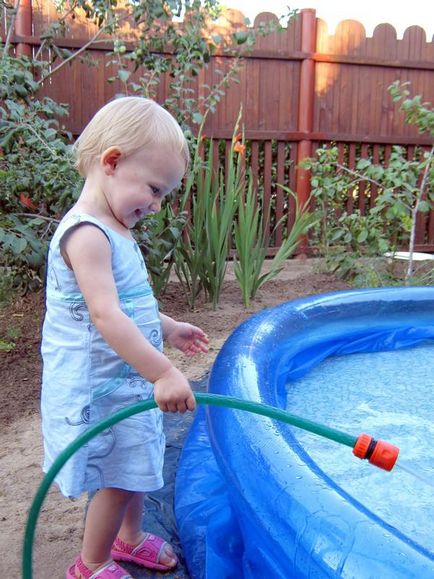 Piscină gonflabilă la cabana