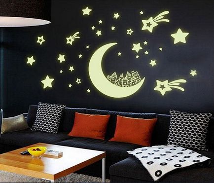 Postituri pe perete în interiorul camerei pentru copii pentru decorare, luminoase pentru mobilier, imagini pentru