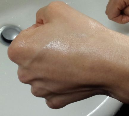 A gyengéd és hatékony tisztító balzsam Biosource balzsam: olaj mély tisztító - make-up eltávolító a (tisztító) A gyengéd és hatékony tisztító balzsam Biosource balzsam: olaj mély tisztító - make-up eltávolító a