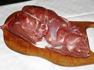 Опис і способи приготування страв з костреца свинячого, рульки, корейки і способи оброблення