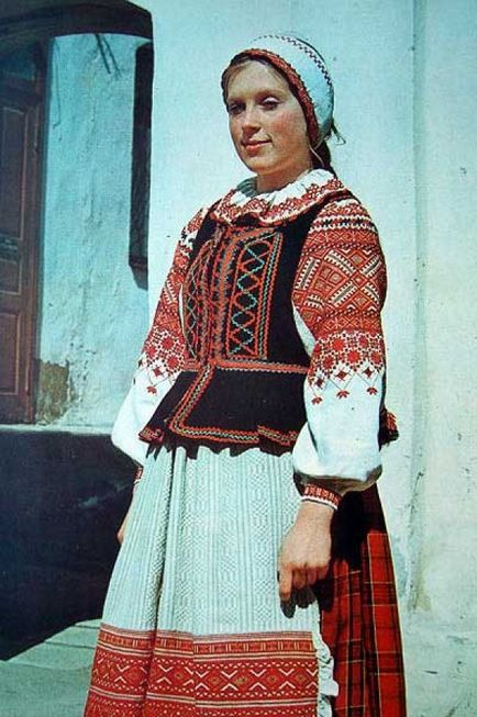 Особливості національного белоукраінского костюма
