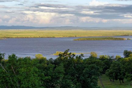 Az őszi és a lejtőn a folyó - ez határozza meg a lejtőin a Volga folyó, Ámor, Pechora (Volga) Az őszi és a lejtőn a folyó - ez határozza meg a lejtőin a Volga, Ámor, Pechora