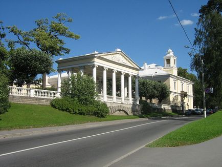 Pavilion de trei grații descriere, istorie, excursii, adresa exactă