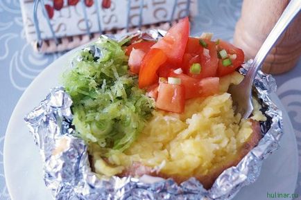 Печена картопля з сиром і салатами, чоловічий кулінарний сайт - кращі рецепти з фото