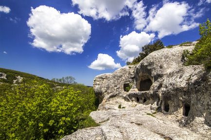 Cave város Eski-Kermen útvonalakat, helyét, leírását, hogyan juthatunk el oda autóval és gyalog